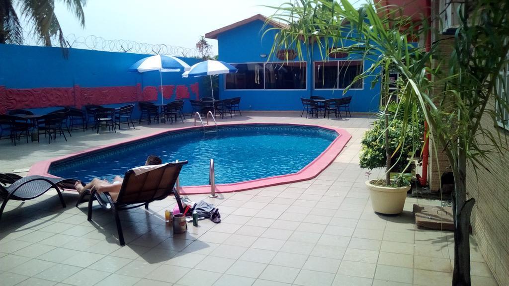 Zambezi Inn Hotel Conacri Exterior foto